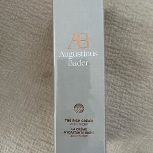 The Rich Cream - Elegant White